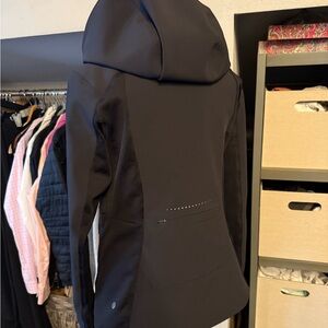 NWT, Lululemon Cross Chill Long Sleeve Full Zip Hooded Jacket Size 8 Black